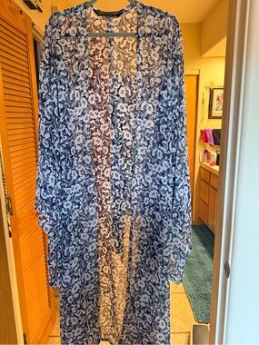 JENNAFER GRACE Floral Sheer Kimono Drape